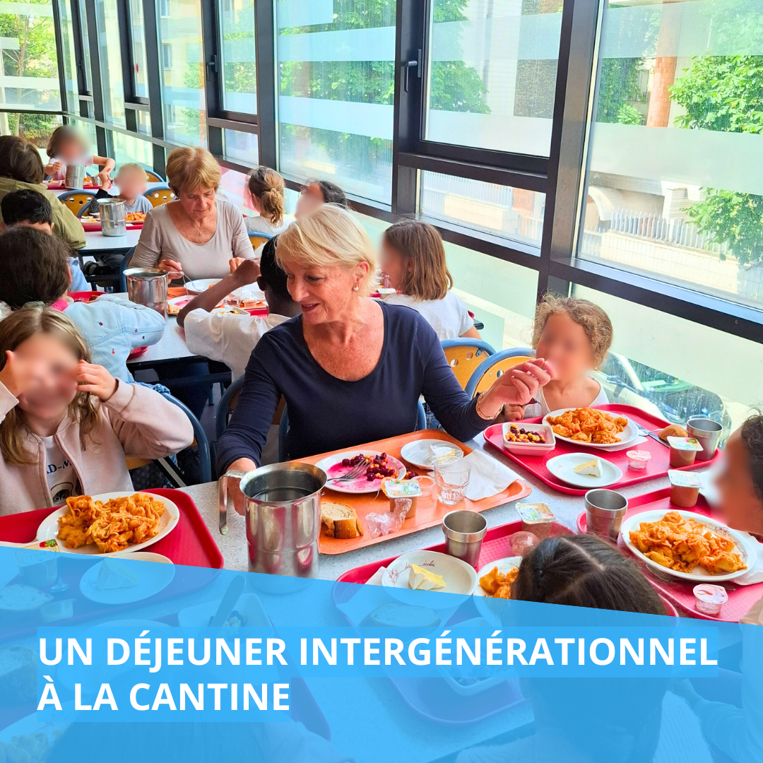 Un déjeuner intergénérationnel à la cantine